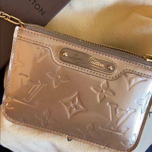 Louis Vuitton Bernie key pouch beige poudre